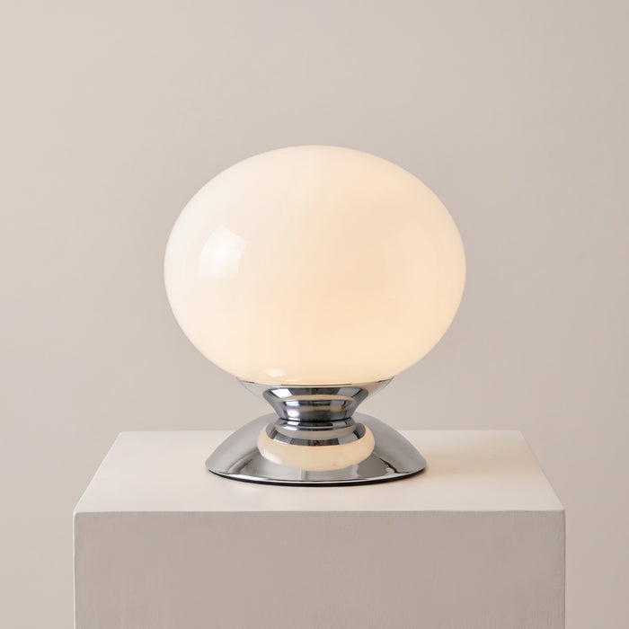 Pastelle glass globe table lamp in pearl white with chrome base