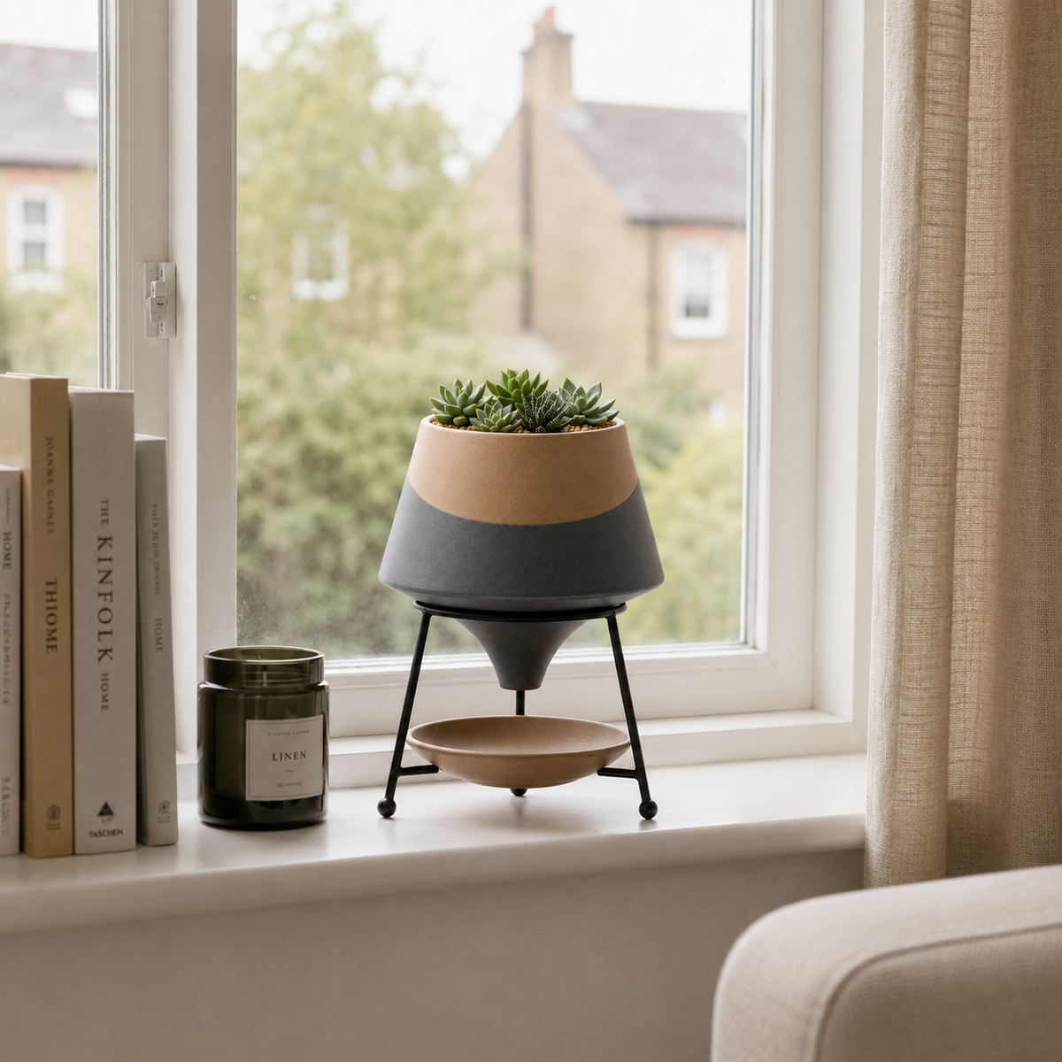 Nordo Two-Tone Standing Desk Plant Pot Caelvorne
