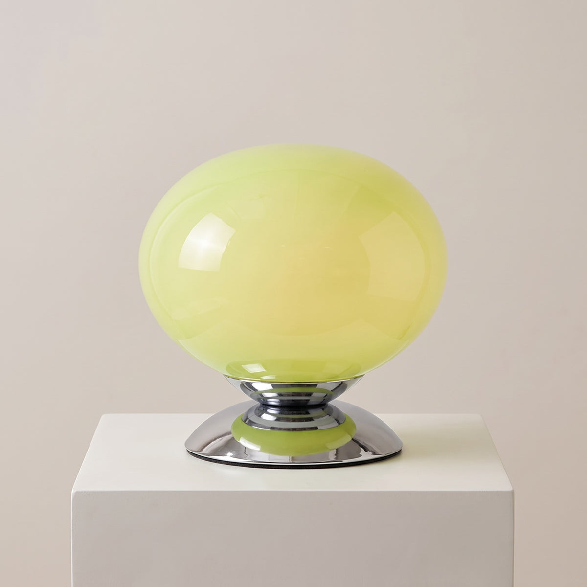 Pastelle glass globe table lamp in mint green