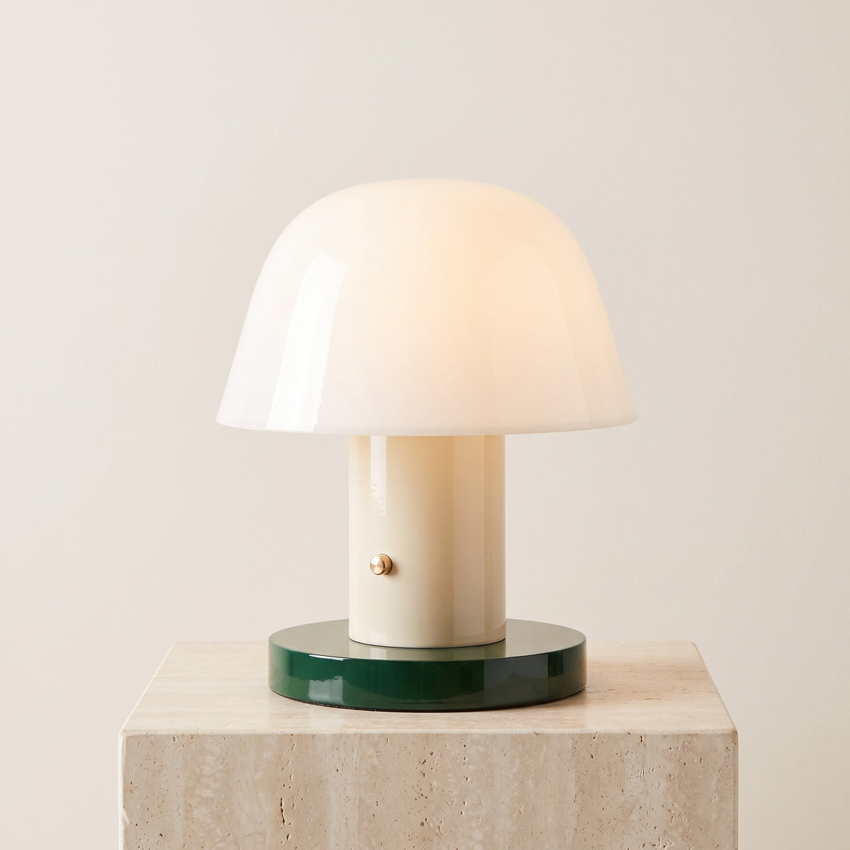 Pomella Rechargeable Mushroom Lamp Cream & Forest Green Caelvorne